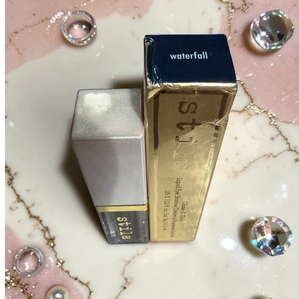 Stila - Glisten & Glow Liquid Eye Shadow - Shade: Waterfall - *NIB*